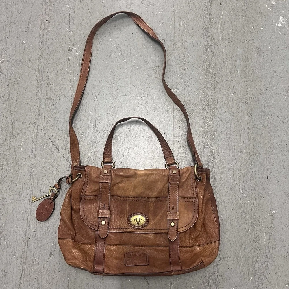 Fossil Leather Satchel Crossbody Bag Cognac Brown Brass Turnlock Key Charm Purse